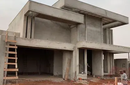 Villa - 4 Bedrooms - 5 Bathrooms for sale in Hood 1 St. - Green Belt - 6 October City - Giza