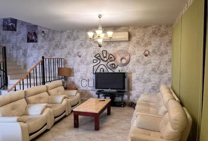 8041290 - Property Image 3