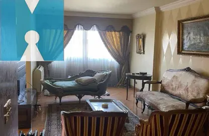 Apartment - 4 Bedrooms - 3 Bathrooms for rent in Al Dokki St. - Dokki - Giza