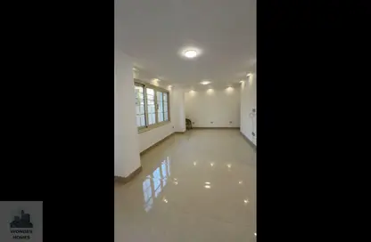 دوبلكس - 4 غرف نوم - 4 حمامات للايجار في الشطر الثامن - زهراء المعادي - حي المعادي - القاهرة