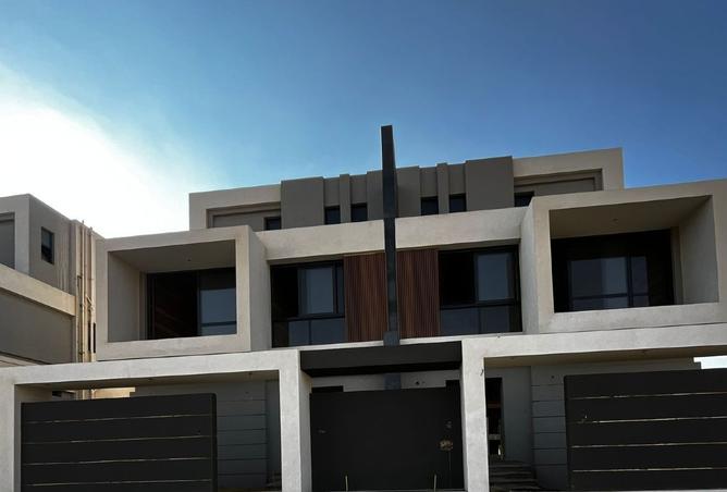 8176677 - Property Image 3