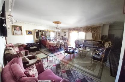 Apartment - 3 Bedrooms - 3 Bathrooms for sale in Doctor Al Sabongy St. - Saba Basha - Hay Sharq - Alexandria