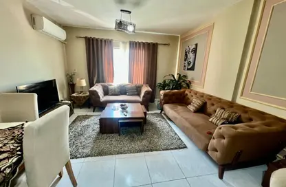 Apartment - 2 Bedrooms - 1 Bathroom for rent in Ahmed Bin Hanbal St. - Rehab City First Phase - Al Rehab - New Cairo City - Cairo