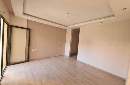 Apartment - 3 Bedrooms - 3 Bathrooms for sale in Village West - Sheikh Zayed Compounds - Sheikh Zayed City - Giza