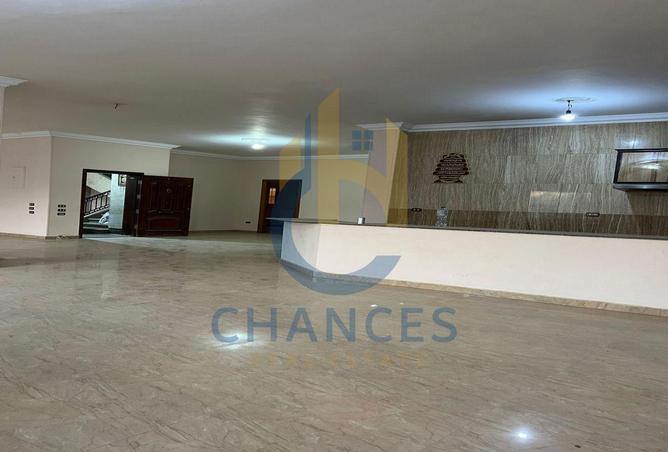Apartment - 3 Bedrooms - 2 Bathrooms for sale in Eighth Sector - Zahraa El Maadi - Hay El Maadi - Cairo