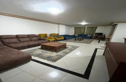 Apartment - 3 Bedrooms - 3 Bathrooms for sale in Street 254 - Degla - Hay El Maadi - Cairo