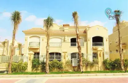Villa - 3 Bedrooms - 3 Bathrooms for sale in Al Patio 5 East - El Patio - El Shorouk Compounds - Shorouk City - Cairo