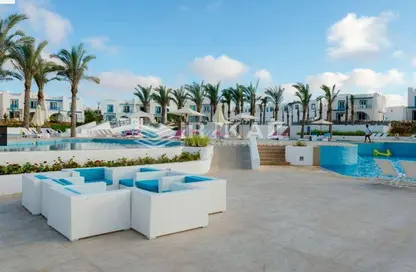 Chalet - 2 Bedrooms - 2 Bathrooms for sale in Mountain View - Ras Al Hekma - North Coast