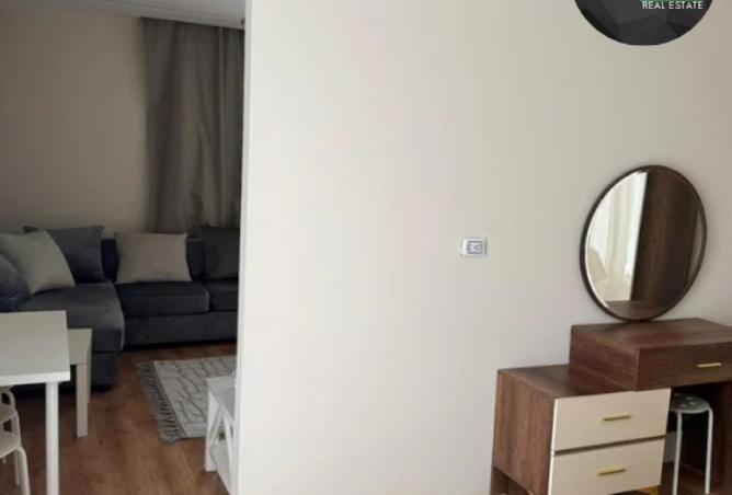 8332001 - Property Image 2