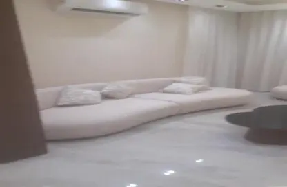Apartment - 3 Bedrooms - 3 Bathrooms for sale in Mohamed Mazhar St. - Zamalek - Cairo