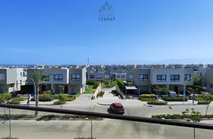 Chalet - 3 Bedrooms - 2 Bathrooms for sale in Azha - Al Ain Al Sokhna - Suez