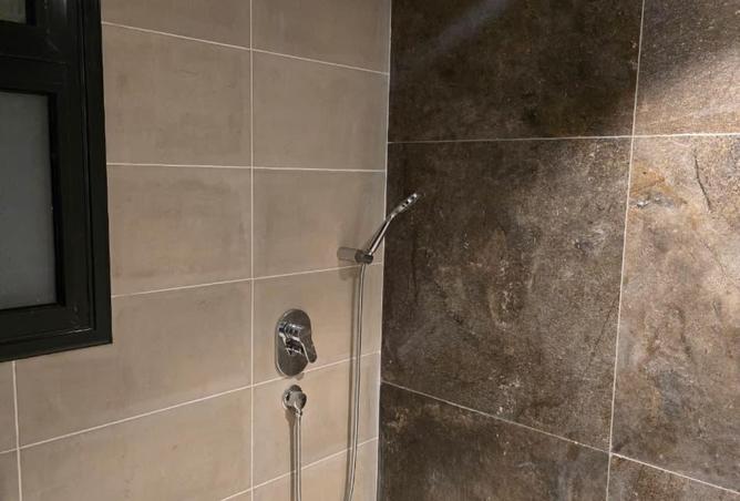 8192601 - Property Image 2