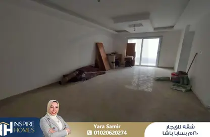 شقة - 3 غرف نوم - 2 حمامات للايجار في شارع المنصوره - سابا باشا - حي شرق - الاسكندرية