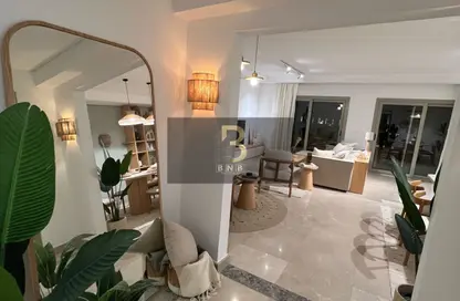 Apartment - 3 Bedrooms - 3 Bathrooms for rent in The Fourteen Golf Residences - Uptown Cairo - Mokattam - Cairo