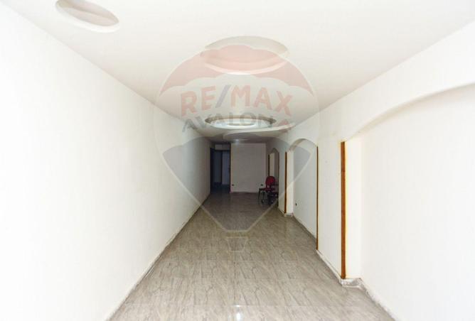 6844301 - Property Image 3