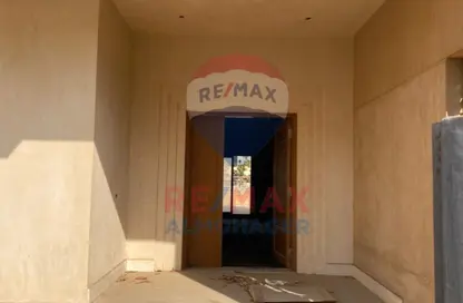 Villa - 5 Bedrooms - 7 Bathrooms for sale in Sheikh Zayed City - Giza