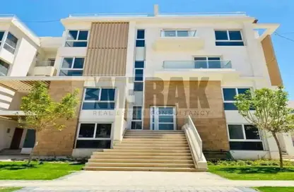 iVilla - 3 Bedrooms - 4 Bathrooms for sale in Mountain View iCity - 5th Settlement Compounds - The 5th Settlement - New Cairo City - Cairo