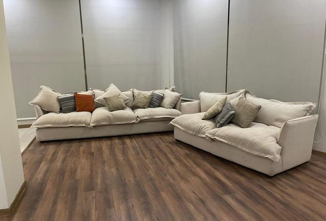 8275834 - Property Image 2