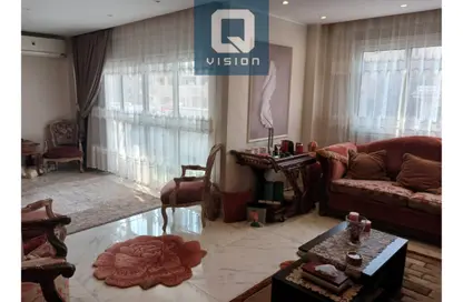 Apartment - 3 Bedrooms - 3 Bathrooms for sale in Al Hadaba Al Olya - Mokattam - Cairo
