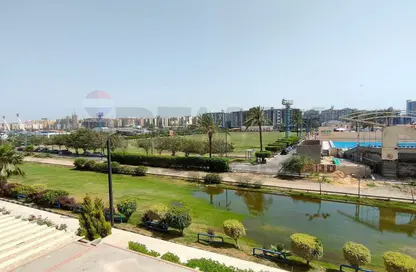 شقة - 3 غرف نوم - 2 حمامات للبيع في سموحة - حي شرق - الاسكندرية