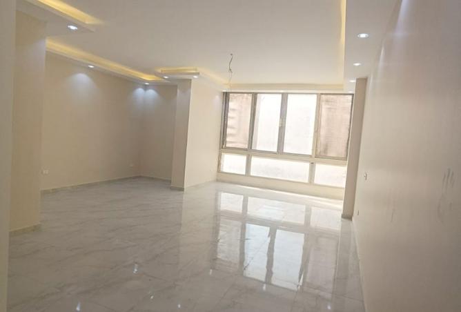 8306837 - Property Image 2