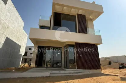 Villa - 4 Bedrooms - 4 Bathrooms for sale in The Crest - 5th Settlement Compounds - The 5th Settlement - New Cairo City - Cairo