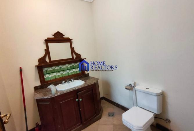 8428302 - Property Image 2