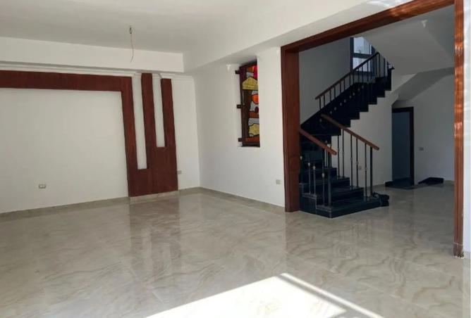 8350254 - Property Image 2