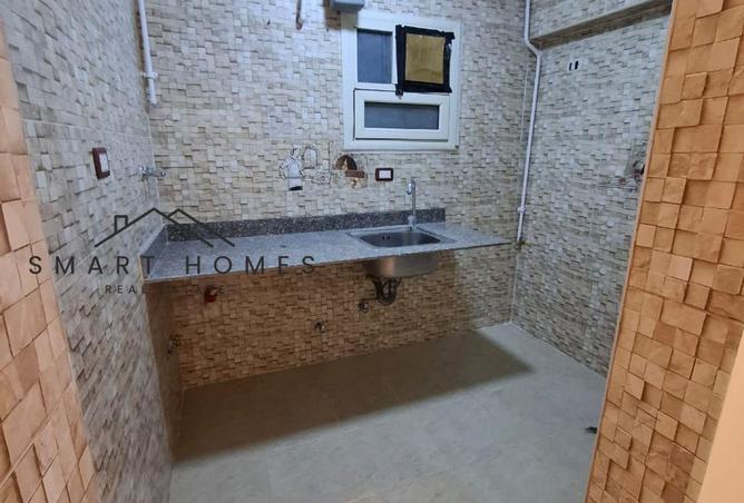 8220749 - Property Image 2