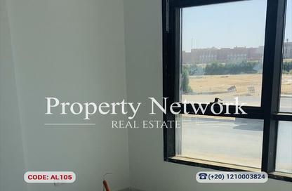 Retail - Studio - 2 Bathrooms for rent in North Lotus - El Lotus - New Cairo City - Cairo