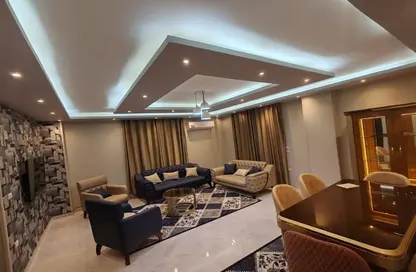 Apartment - 3 Bedrooms - 2 Bathrooms for rent in 8th District - Sheikh Zayed City - Giza