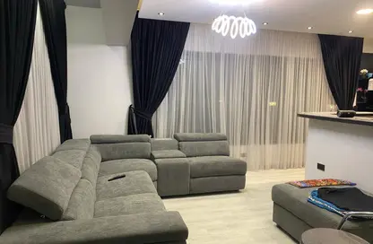 Apartment - 1 Bedroom - 2 Bathrooms for sale in Street 42 - District 5 - The 5th Settlement - New Cairo City - Cairo