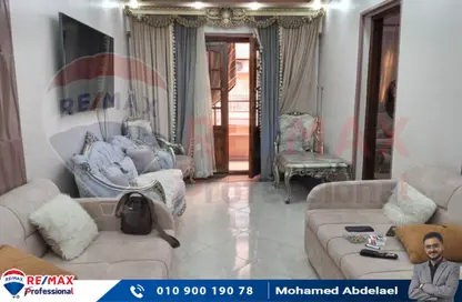 Apartment - 3 Bedrooms - 1 Bathroom for sale in Mahmoud Al Essawy St. - Miami - Hay Awal El Montazah - Alexandria