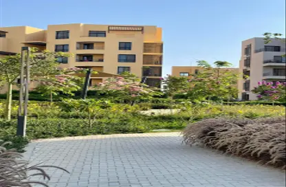 Apartment - 3 Bedrooms - 3 Bathrooms for sale in Kite Residence - 6 October Compounds - 6 October City - Giza