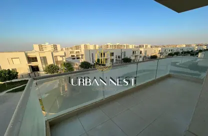 Apartment - 3 Bedrooms - 2 Bathrooms for sale in The Address East - 90 Street - The 5th Settlement - New Cairo City - Cairo