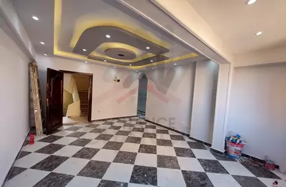Apartment - 3 Bedrooms - 1 Bathroom for sale in Mohammad Ngeeb Street - Sidi Beshr - Hay Awal El Montazah - Alexandria