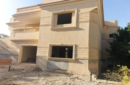 Villa - 6 Bedrooms - 5 Bathrooms for sale in Mena Garden City - Al Motamayez District - 6 October City - Giza