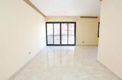 Apartment - 3 Bedrooms - 2 Bathrooms for sale in Mohamed Bahaa Al Din Al Ghouri St. - Smouha - Hay Sharq - Alexandria