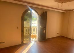 Duplex - 4 bedrooms for للايجار in Hadayek Al Mohandessin - 4th District - Sheikh Zayed City - Giza