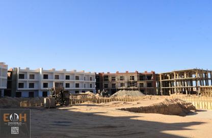 Apartment - 2 Bedrooms - 1 Bathroom for sale in Magawish - Hurghada - Red Sea