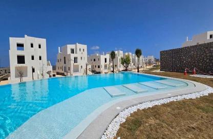 Chalet - 2 Bedrooms - 2 Bathrooms for sale in Jefaira - Ras Al Hekma - North Coast