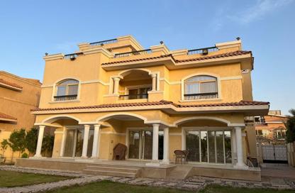 Villa - 5 Bedrooms - 5 Bathrooms for sale in Loaloat Al Shorouk - 3rd District West - Shorouk City - Cairo