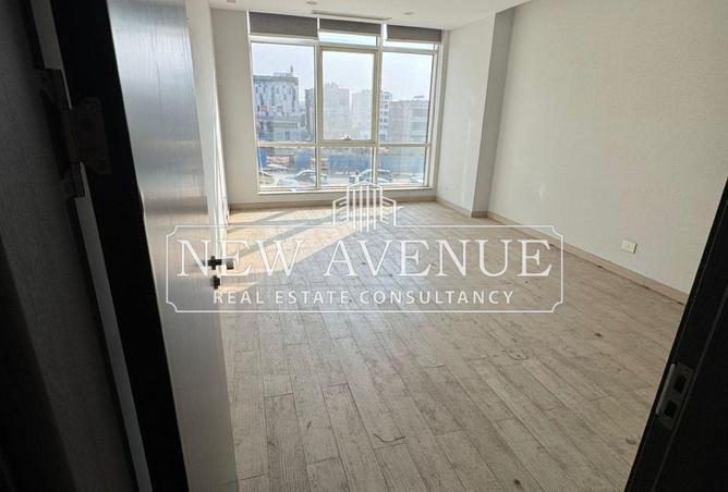 8556815 - Property Image 2