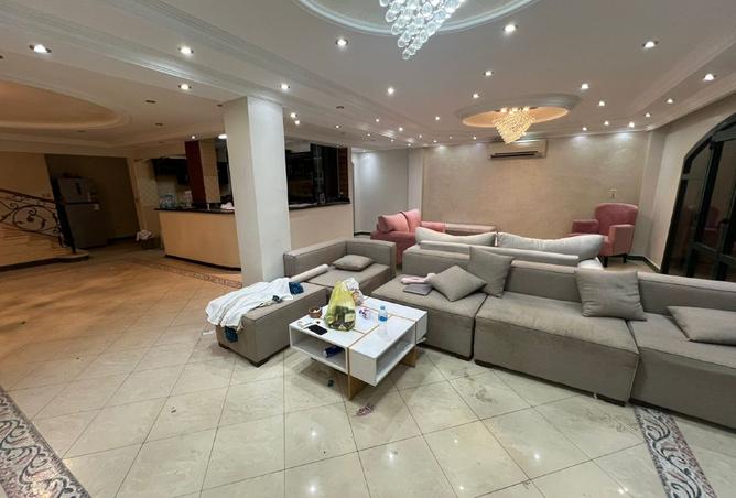 8313889 - Property Main Image