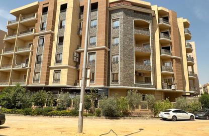 Apartment - 3 Bedrooms - 3 Bathrooms for sale in North Lotus - El Lotus - New Cairo City - Cairo