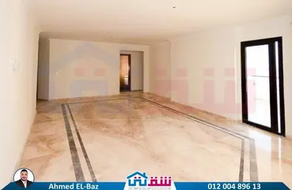 شقة - 4 غرف نوم - 3 حمامات للبيع في سموحة - حي شرق - الاسكندرية