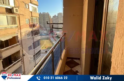 Apartment - 2 Bedrooms - 1 Bathroom for sale in Al Geish Road - El Mandara - Hay Than El Montazah - Alexandria