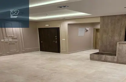 Apartment - 4 Bedrooms - 4 Bathrooms for sale in Fifth Square - The 5th Settlement - New Cairo City - Cairo