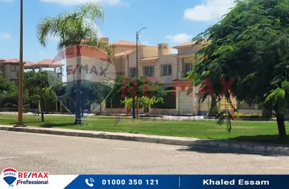 فيلا - 4 غرف نوم - 3 حمامات للبيع في اليكس ويست - كمبوندات الاسكندرية - الاسكندرية
