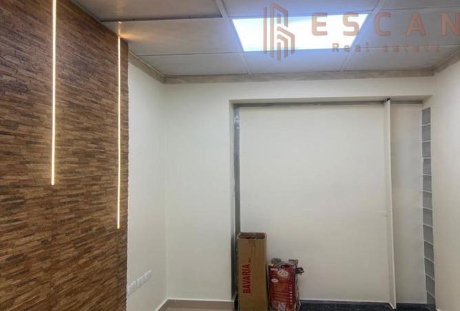 8381684 - Property Image 3